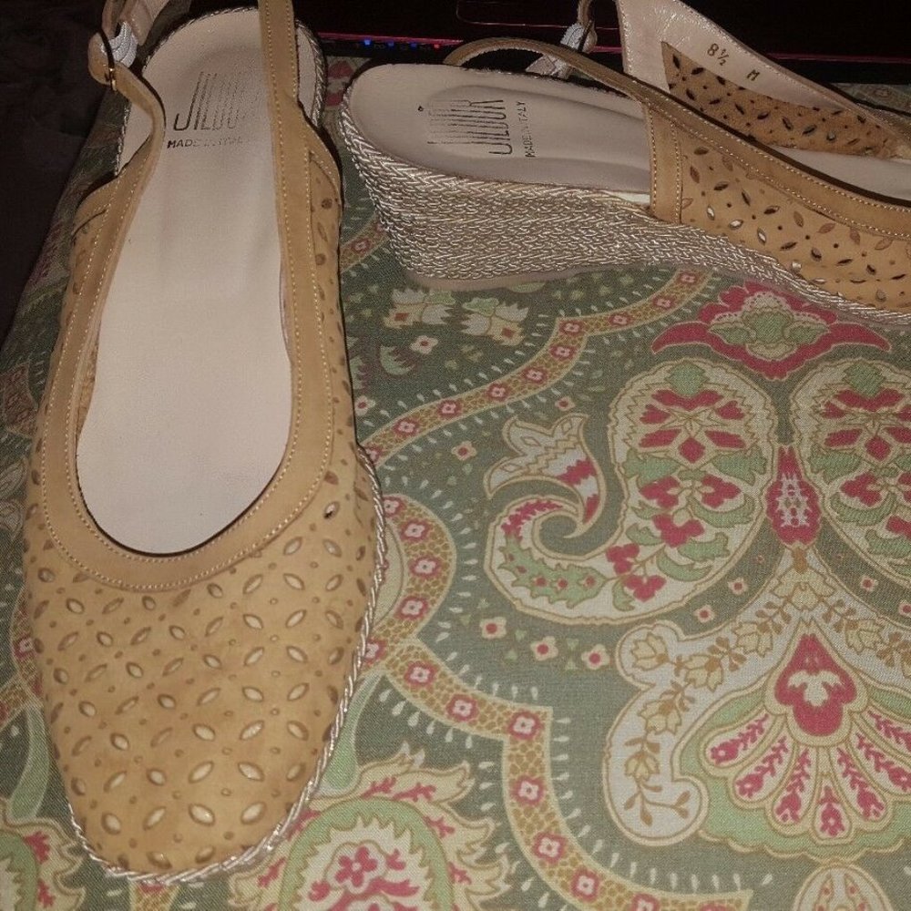 Jildor tan Italian suede leather 8.5 wedge heels